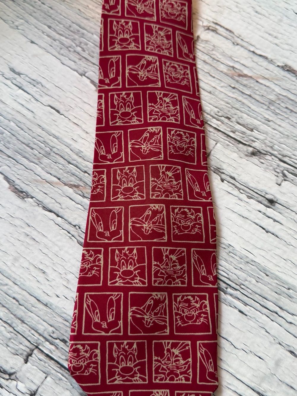 👔 3/$40 - Warner Bros. Vintage Looney Tunes Tie